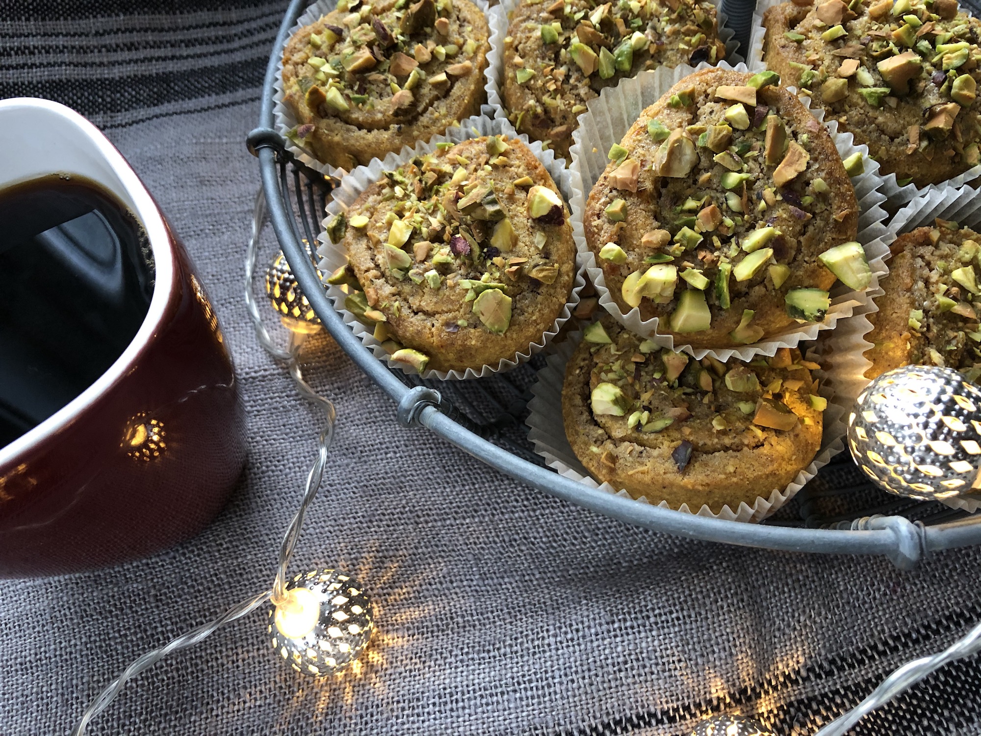 Saffransbullar med mandelmassa